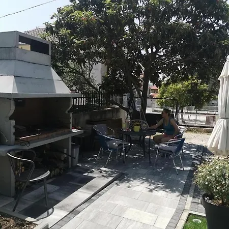 Apartment With A Parking Space Kastel Gomilica, - 22714