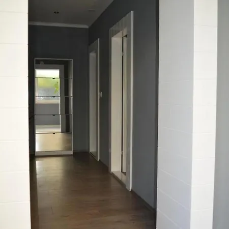 Apartment With A Parking Space Kastel Gomilica, - 22714