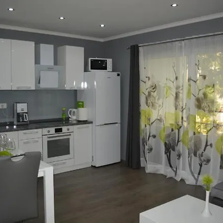Apartmán With A Parking Space Kastel Gomilica, - 22714